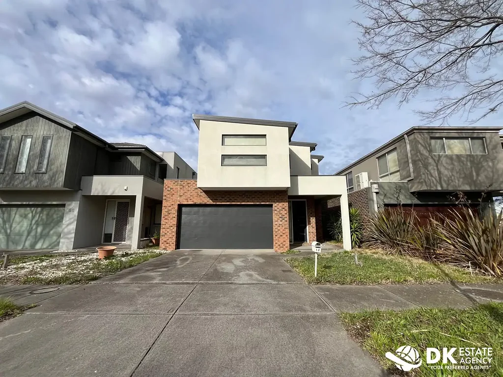 Spacious 3-Bedroom Double-Storey Home in Prime Craigieburn Location