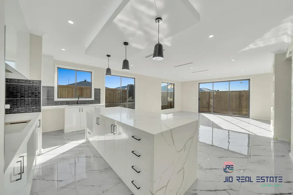Thornhill Park 4غرفة نوم Fully Upgraded brand new property with Double living areas | 5 Mins to Upcoming Melton Hospital