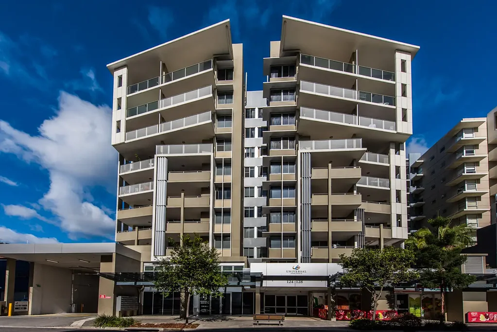 FURNISHED 2 BED, 2 BATH, 1 CAR UNIT