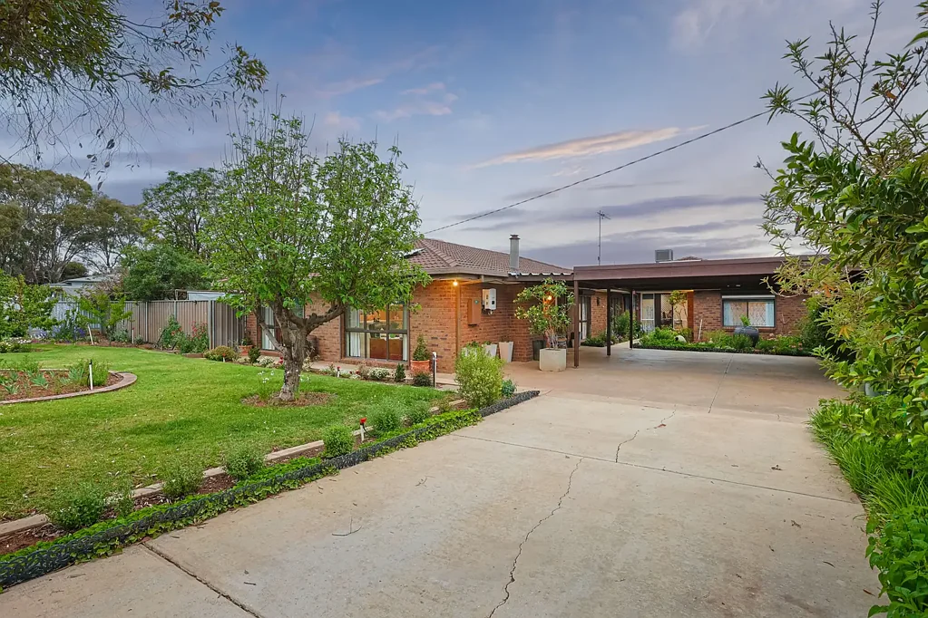 1214 Cowra Avenue, Irymple, VIC 3498