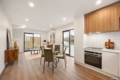 2-4 Moa Road, Pt Chevalier, Auckland City, 3 Bedrooms, 2 Bathrooms, Townhouse