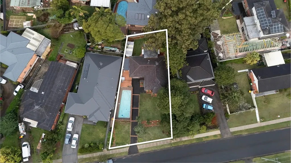 Castle Hill 4房 宽敞的家庭生活空间，位于 Castle Hill 优越地段 Spacious Family Living in a Prime Castle Hill Location