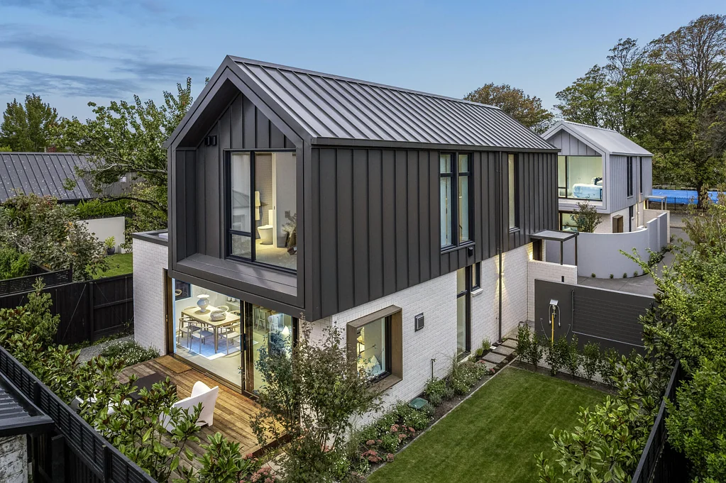 Merivale 4ห้องนอน Luxury four bedroom, three bathroom residence