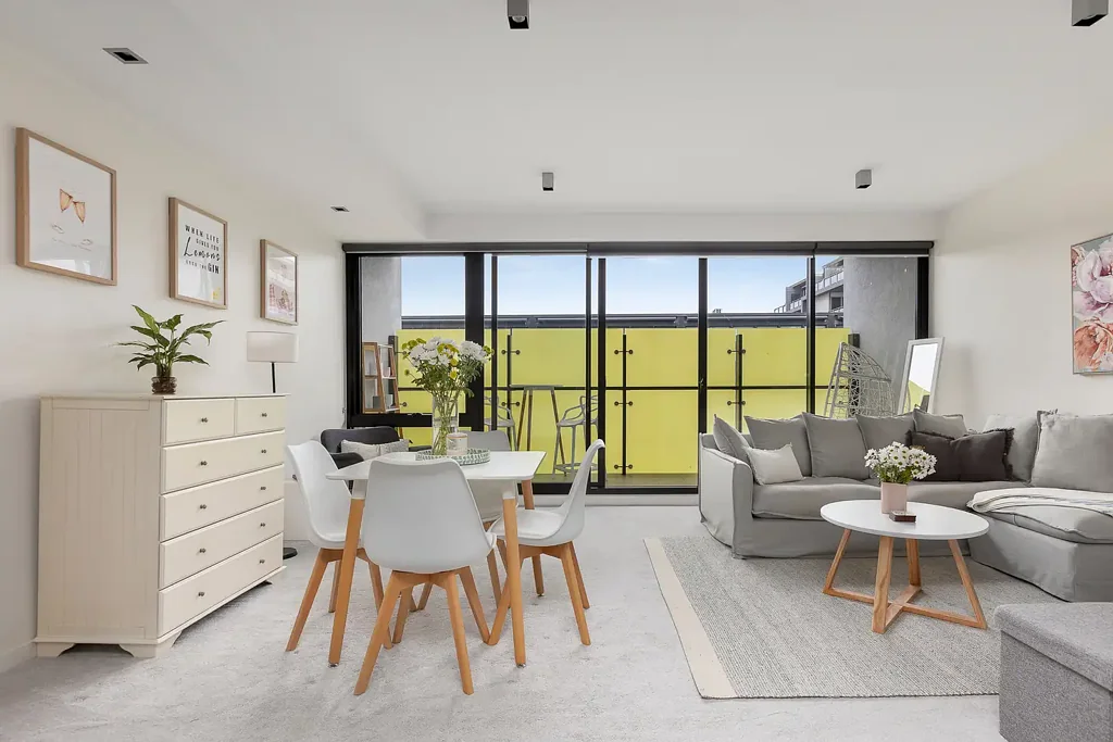 Richmond 1Zimmer Oversized One Bedder, Big Richmond Energy