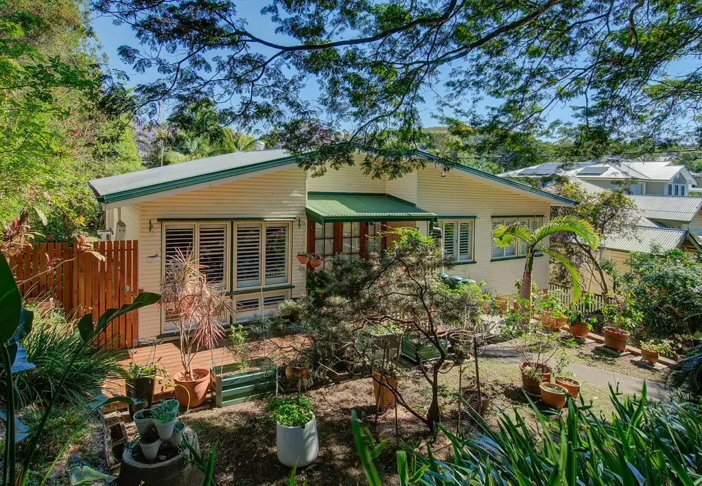 Tarragindi 3 Slaapkamer Live in one of Brisbane premier suburbs! *OPEN HOME CANCELLED*