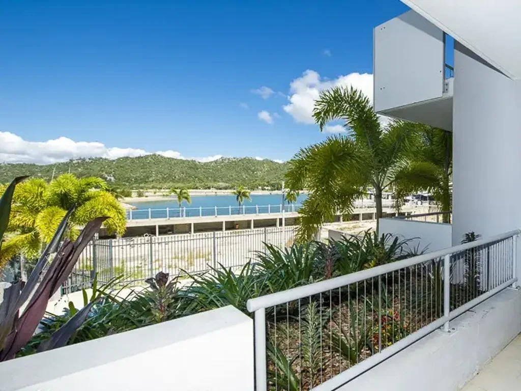 Nelly Bay 2Habitaciones Best Value 2-Bedroom in Bright Point – Now $445,000