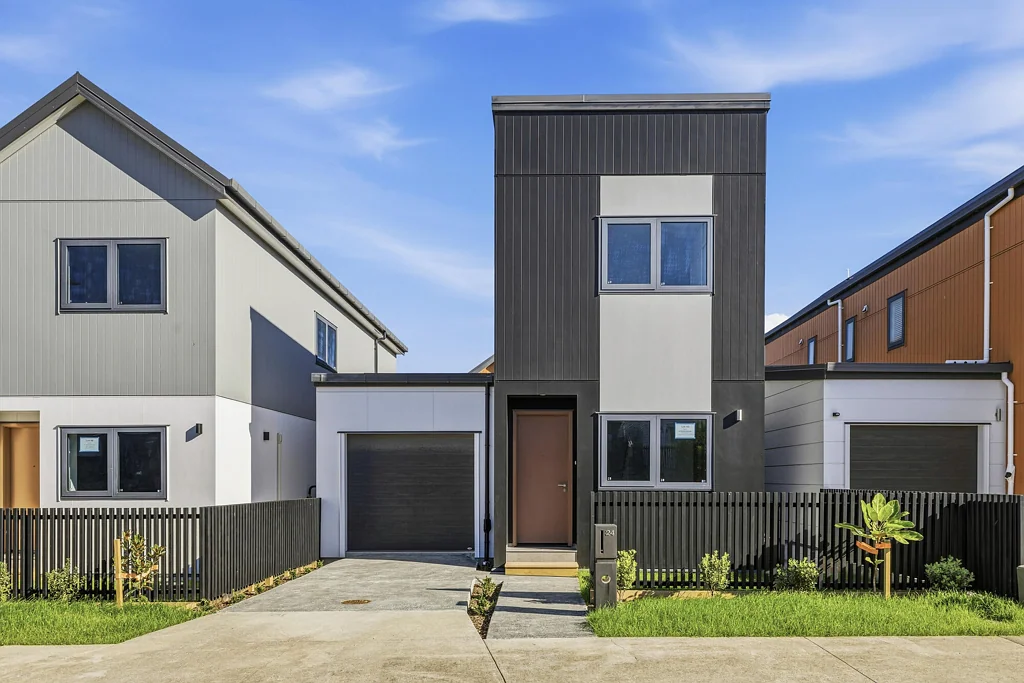 Opaheke 3房  Brand New Luxury Living