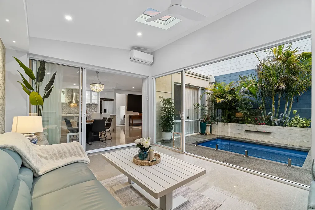 Mandurah 4 Slaapkamer Coastal luxury with endless lifestyle and investment potential.