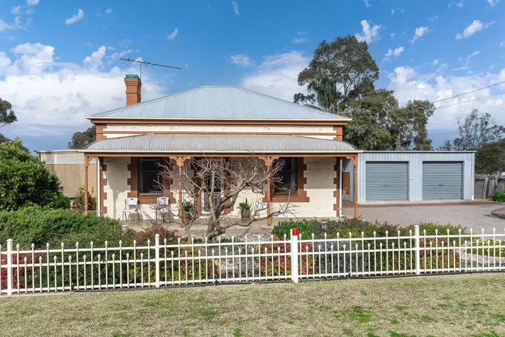 11-13 Hurtle Street, Woods Point, SA 5253