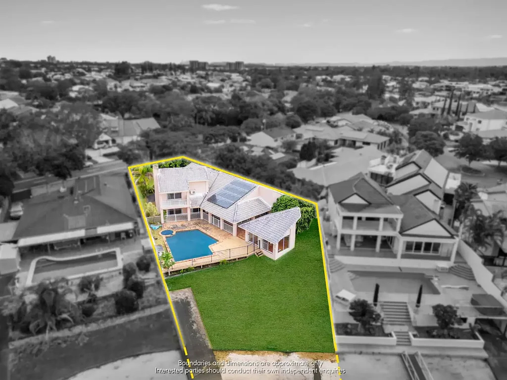 18 Campbell Street, Bundall, QLD 4217