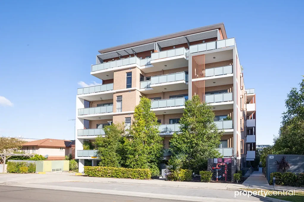 Modern 2-Bedroom Apartment with Secure Parking in Convenient Penrith Location