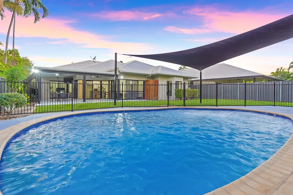 Parap 4 Bedroom Luxury home ready for the devoted entertainer!
