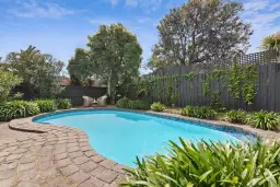 2 Charon Court, Frankston