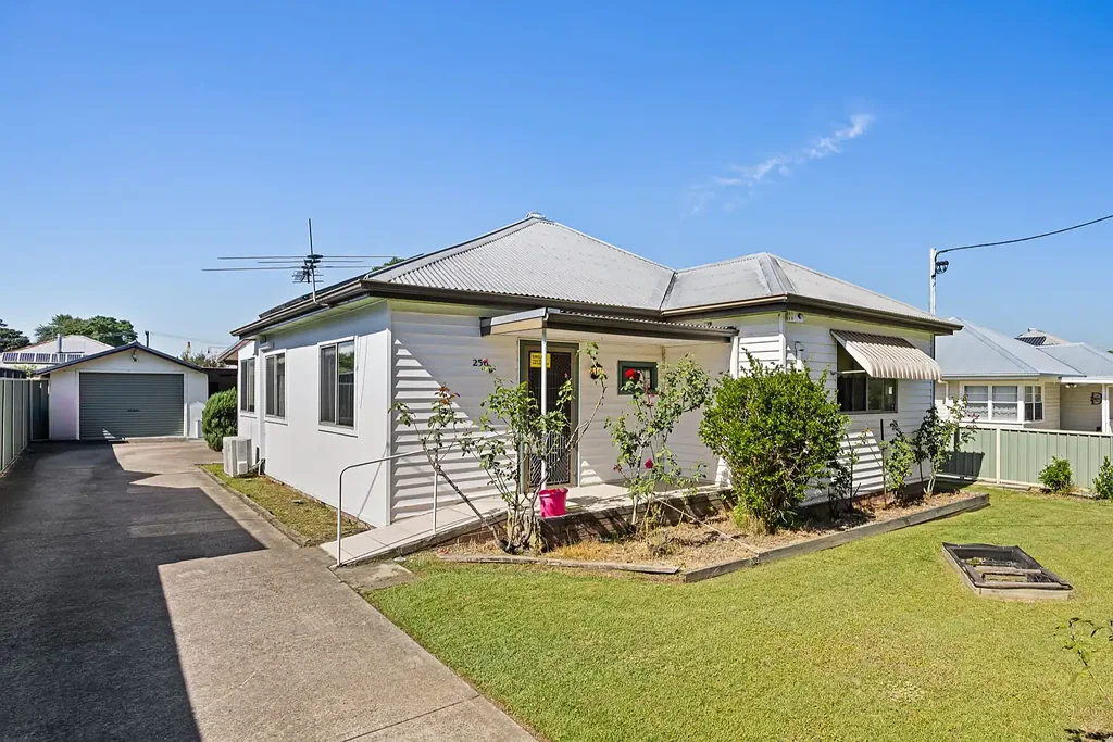 Cessnock 3房  Charming 3 Bed Cottage