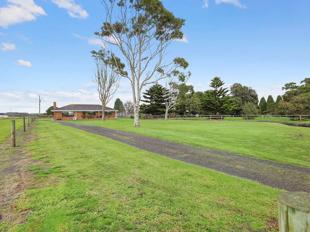 Portland 3房  Rare Acreage Delight In Derril