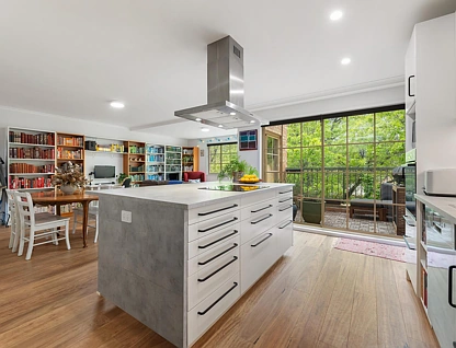 29/11 Fawkner Street, Braddon, Inner North, 2 Bedrooms, 2 Bathrooms, Apartment