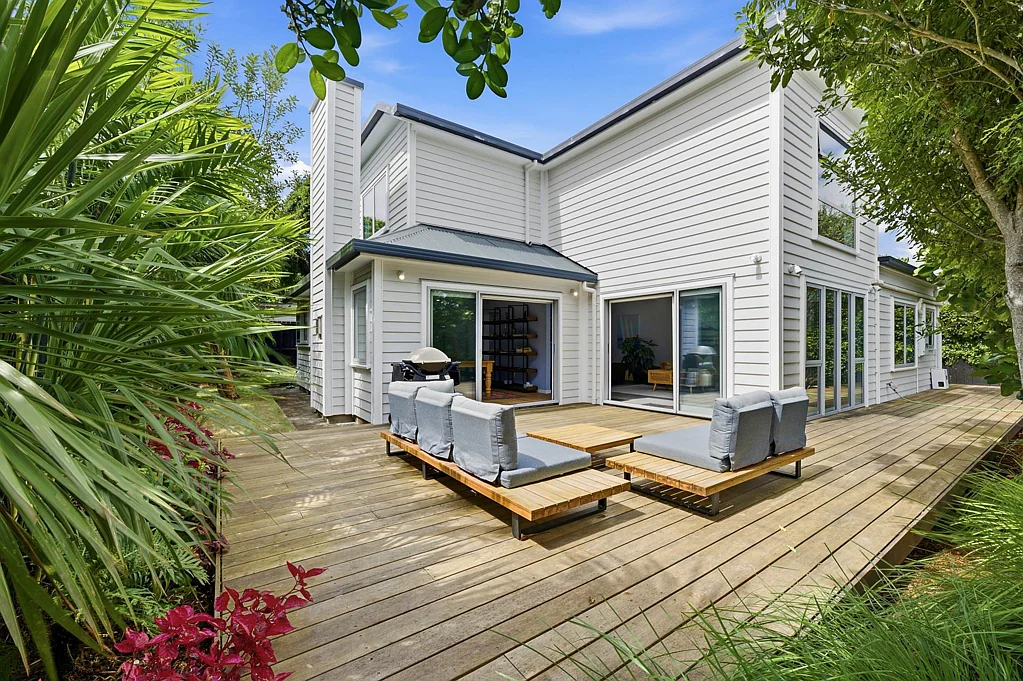 Bayswater 3침실 Vendor Invites Offers upwards of $1.9m
