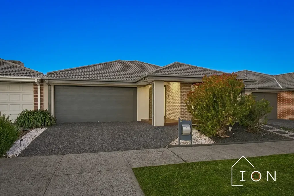 Clyde 3Moenga Move-In Ready -Low Maintenance Luxury for Families & Investors