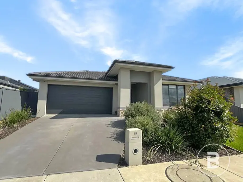 MODERN FOUR BEDROOM HOME IN POPULAR AREA