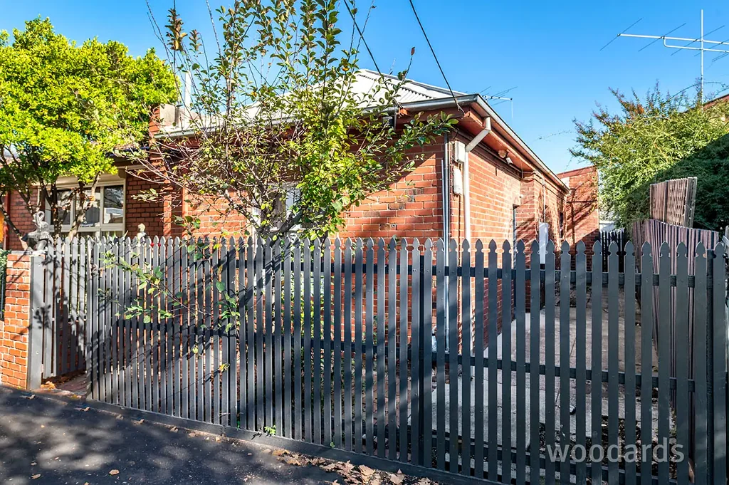 Character Home in an Unbeatable Abbotsford Location