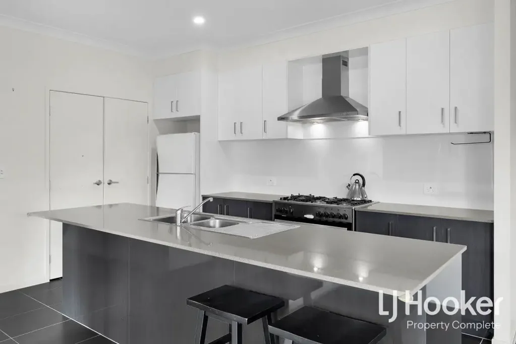 Yarrabilba 4ਬੈੱਡਰੂਮ Big on Space, Storage & Lifestyle � With Solar, Side Access and Shed