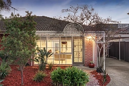2/209 Waiora Road, Heidelberg Heights