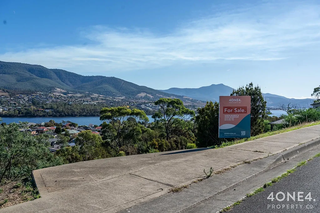 Old Beach Affordable Land with Stunning Views