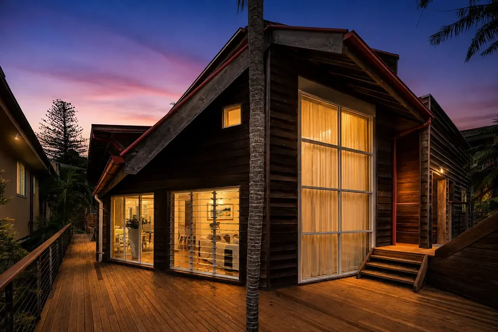 Toowoon Bay 5ਬੈੱਡਰੂਮ Estate Sale – Iconic Home Offered Well Below Replacement – Beachside Bargain Opportunity