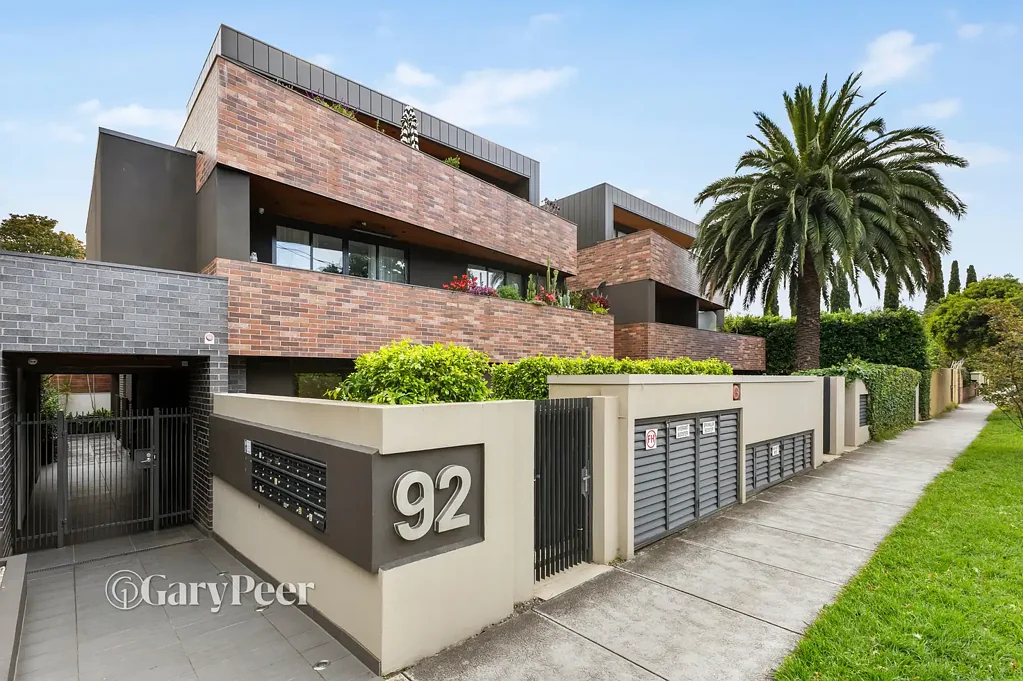 201/92 Hawthorn Road, Caulfield North, VIC 3161