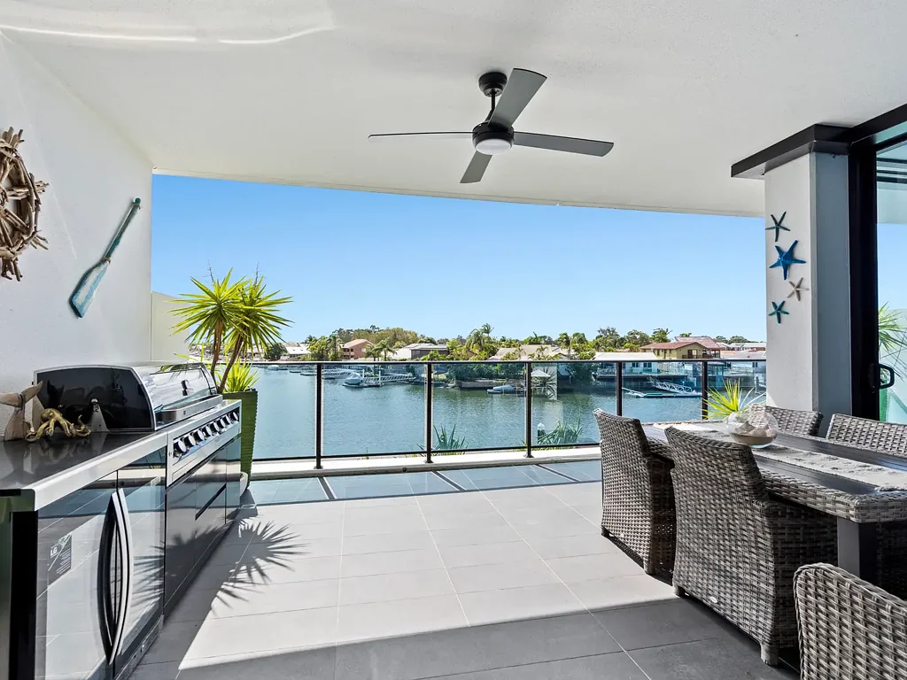 5103/5 Harbour Side Court, Biggera Waters, QLD 4216