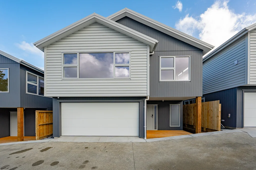 Massey 4 Bedroom Contemporary Comfort in a Gated Complex