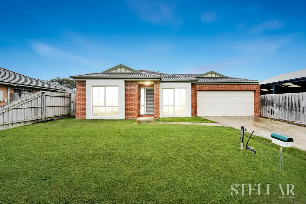 Family Living in a Convenient Location!