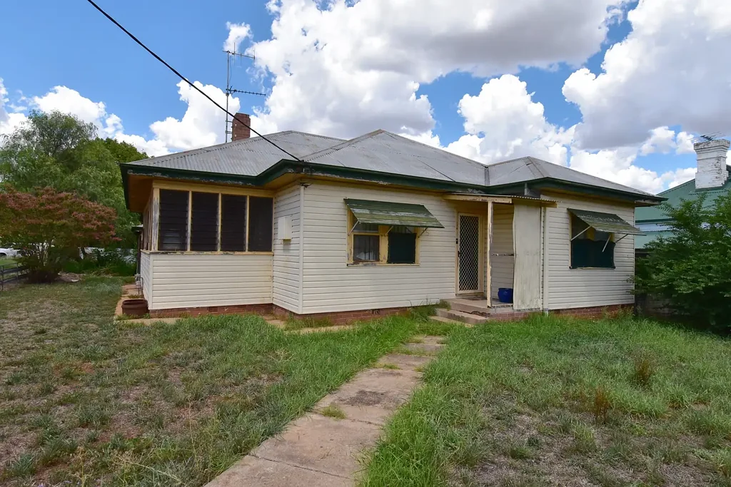 138 Arthur Street, Wellington, NSW 2820