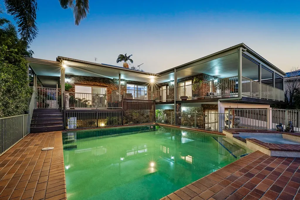 Kuluin 5 Bedroom Private oasis with endless views!