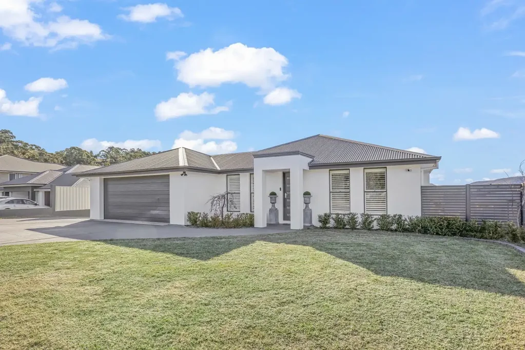 South Bowenfels 4 Bedroom Bowen Vista Family Entertainer