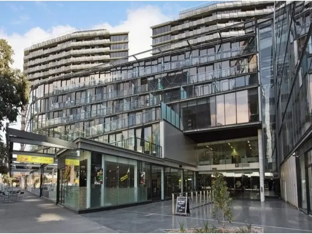 SPACIOUS 2 BEDROOM IN A PREMIUM LOCATION