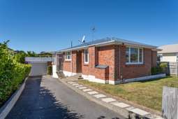 32 Bracken Road, Paparangi