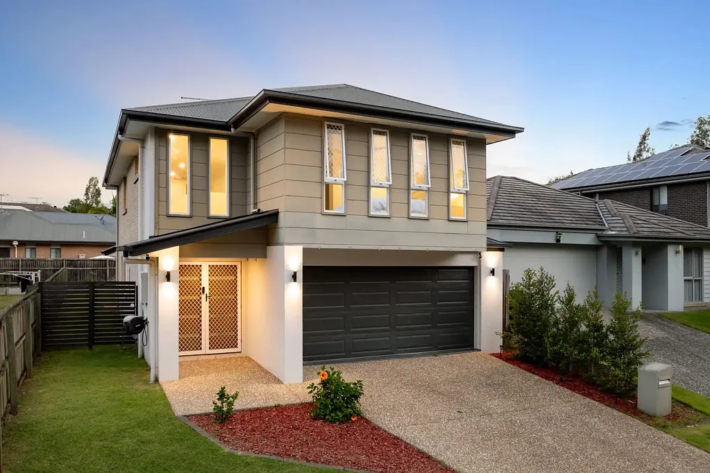 42 Francisca Drive, Augustine Heights, QLD 4300