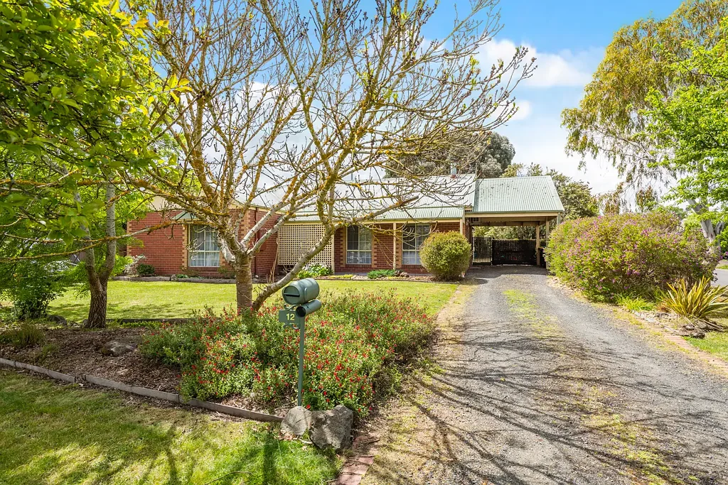 12 Mountain View Way, Gisborne, VIC 3437