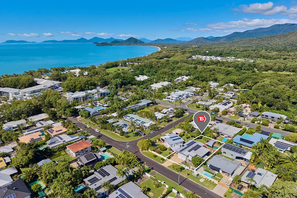 Palm Cove 6Zimmer Private Tropical Escape with Granny Flat - Walk to Palm Cove Beach