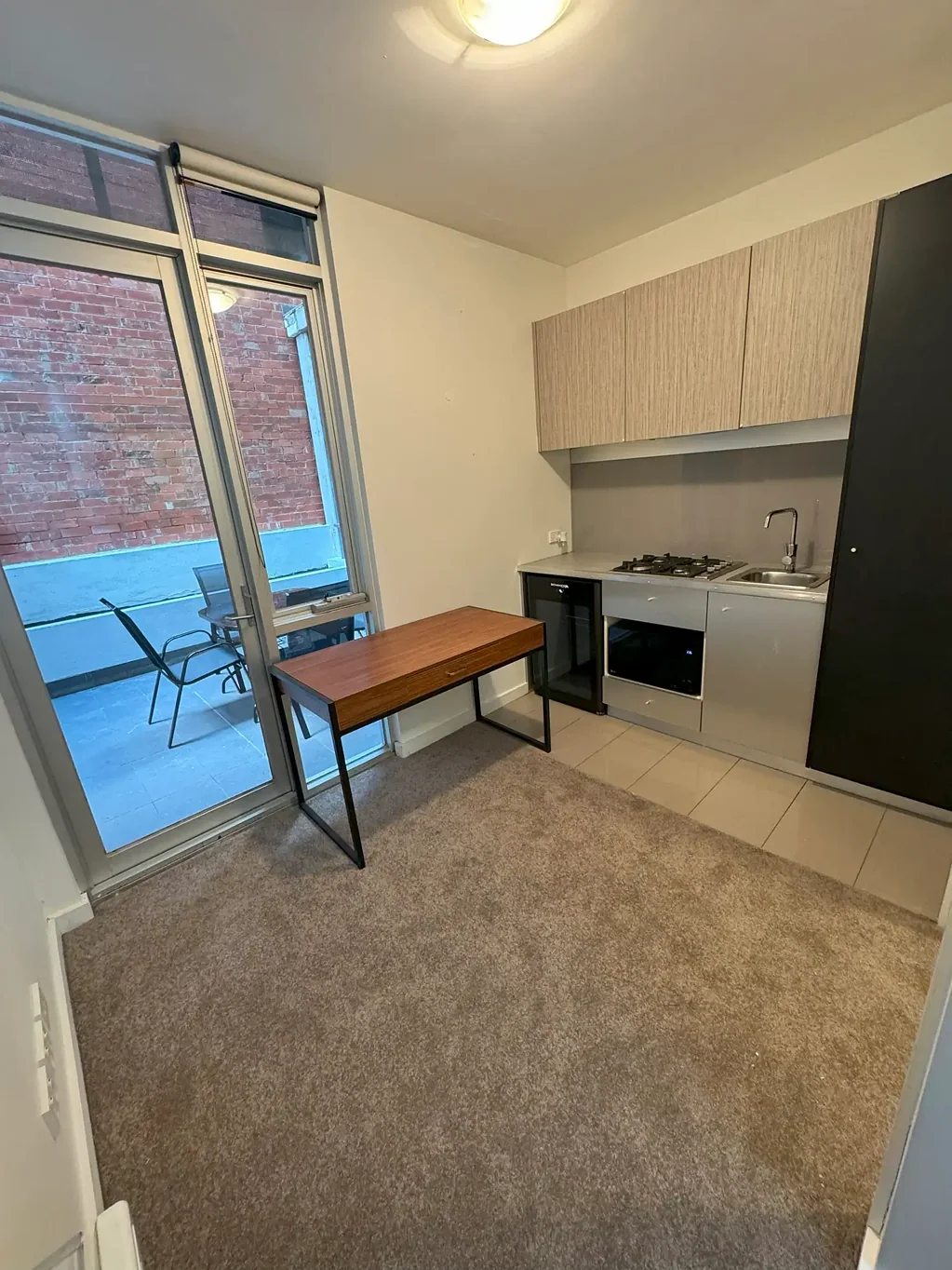 Prahran 1ਬੈੱਡਰੂਮ HIGH Yield - Fully Refurbished & Furnished