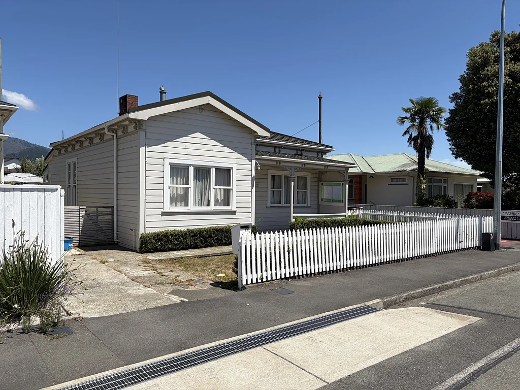 90 Grove Street, The Wood, Nelson