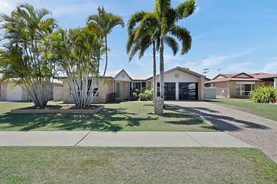 Beaconsfield 4Kwarto Flexible Family Living with a Big Backyard & Shed