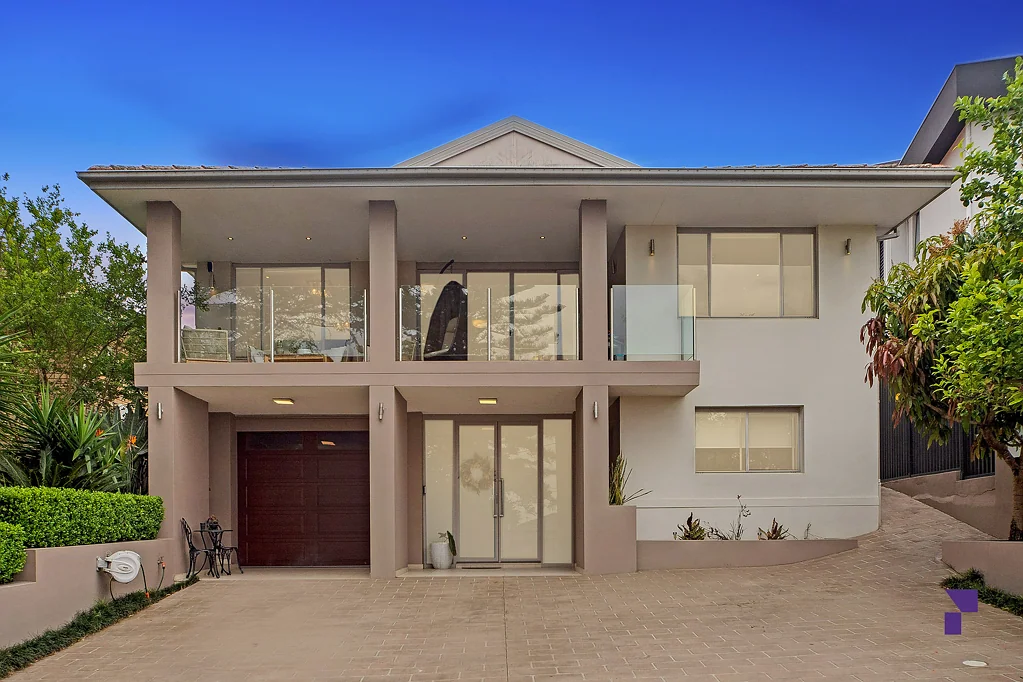 18 Hillview Avenue, Bankstown, NSW 2200