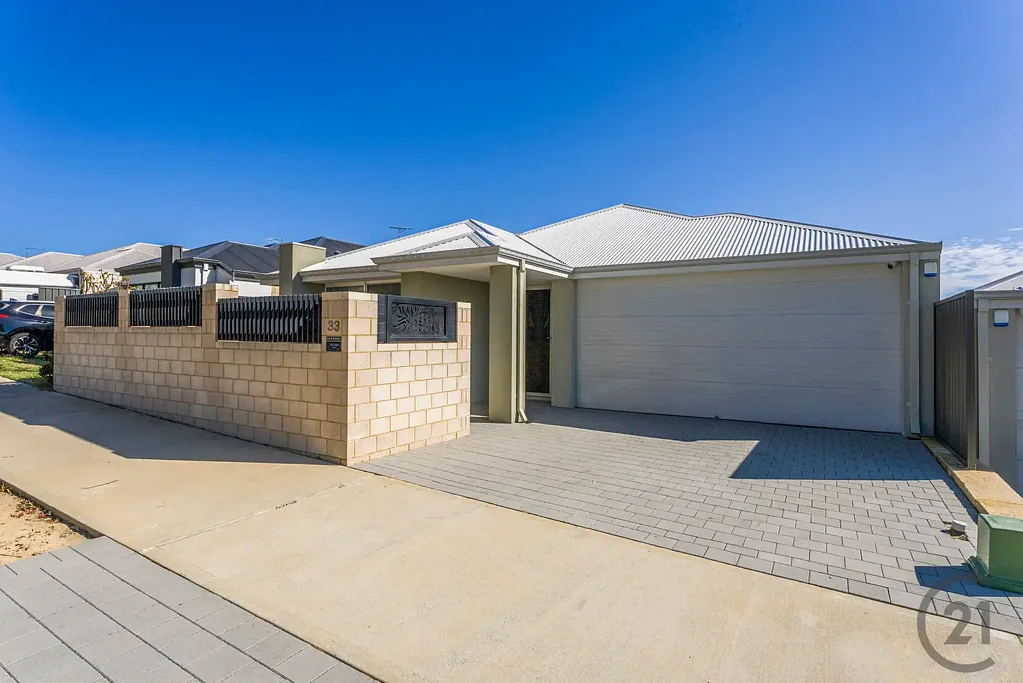 Halls Head 4房  Sophisticated and modern 4 bedroom 2 bathroom