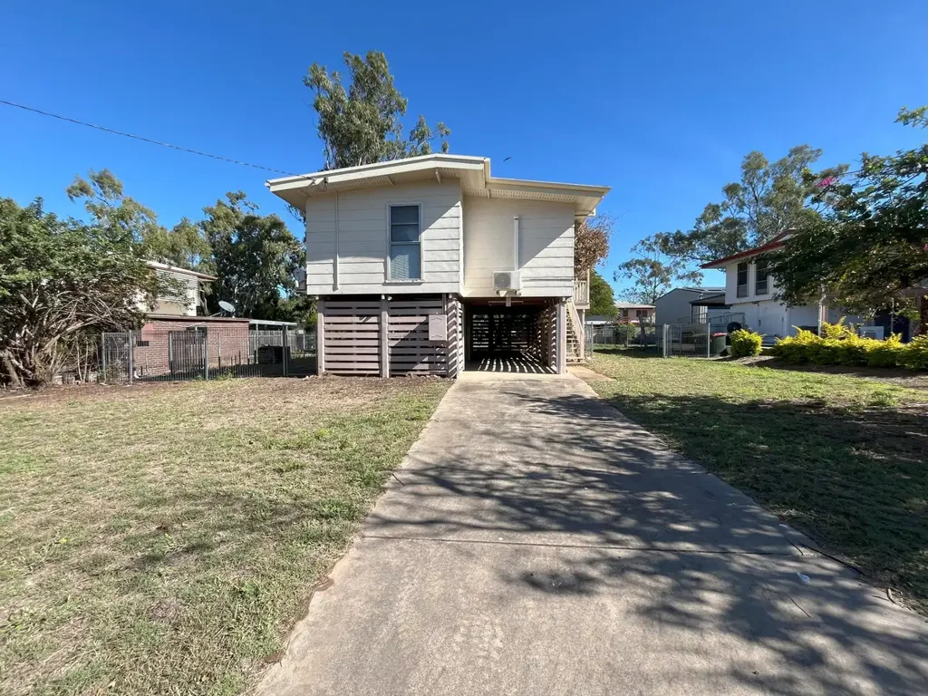 22 Brock Crescent, Dysart, QLD 4745