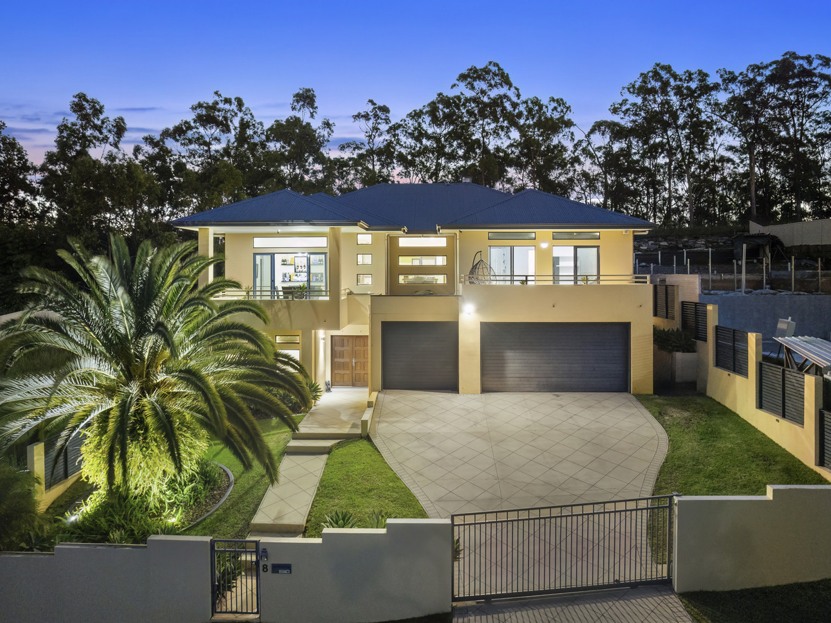 8 CHEVRON RISE, HIGHLAND PARK QLD 4211, 0 rūma, 0 rūma horoi, House