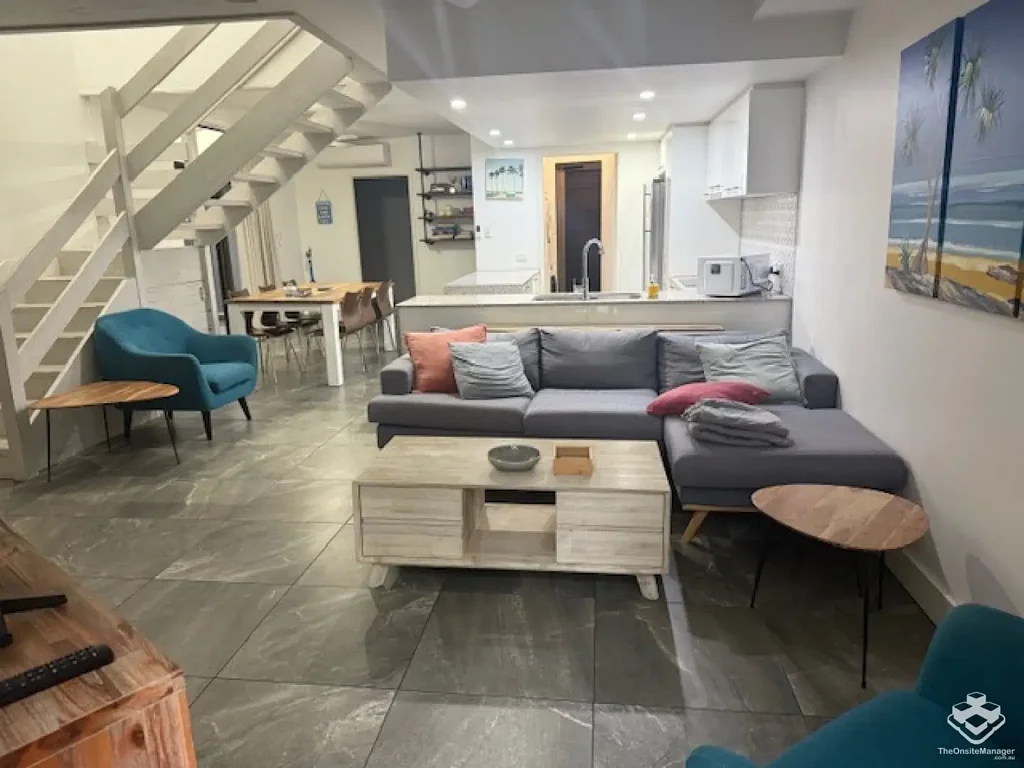 Modern 3-Bedroom Townhouse at Glen Eden Beach Resort – Your Coastal Retreat Awaits