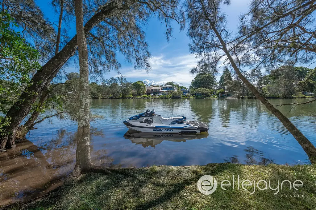 11a Anzac Parade, Toronto, NSW 2283