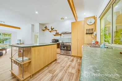 52 Lyons Road, Waroona, WA 6215, 4 phòng ngủ, 2 phòng tắm, House
